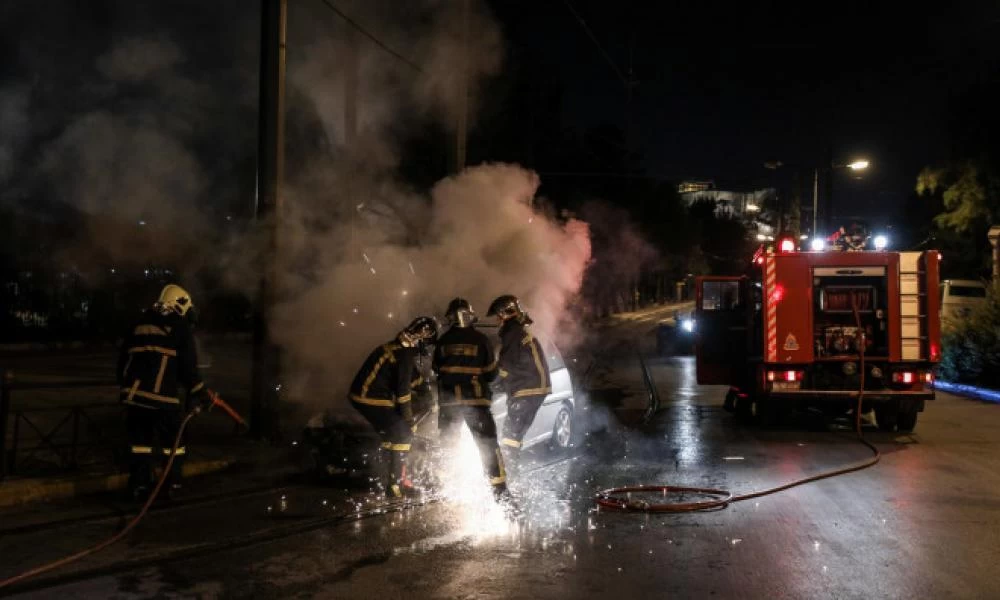Λαχαναγορά Αθηνών: Υπό έλεγχο η πυρκαγιά σε κατάστημα